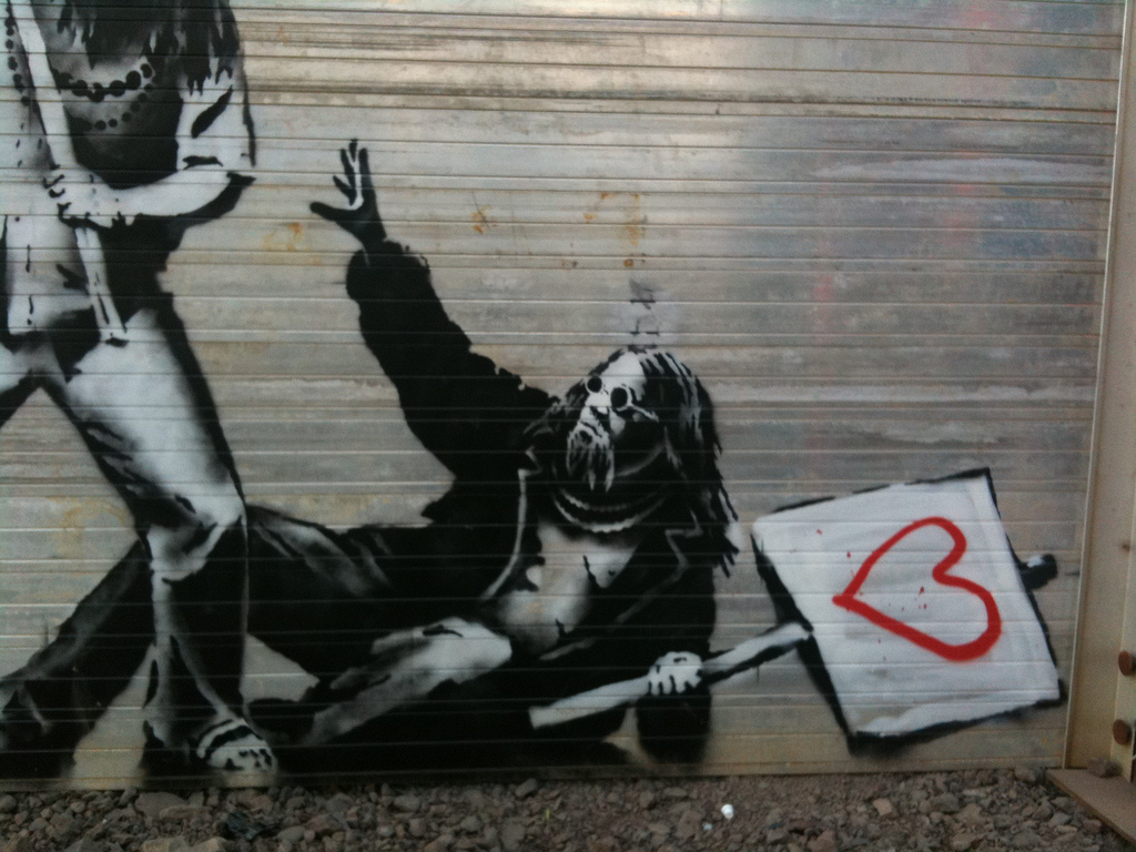 [Bild: banksy-glastonbury-2010a.jpg]